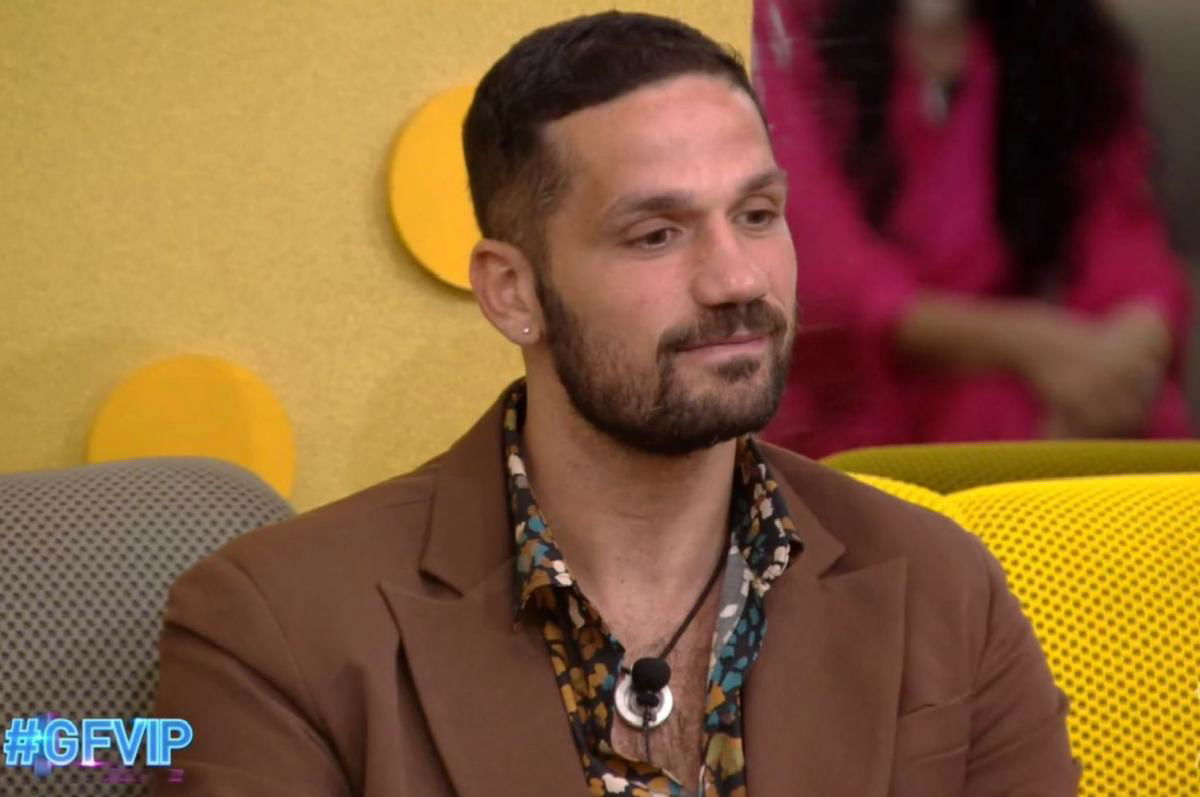 Gf Vip 7, Luca Salatino rivela con quante donne è stato prima di Soraia Ceruti article-post