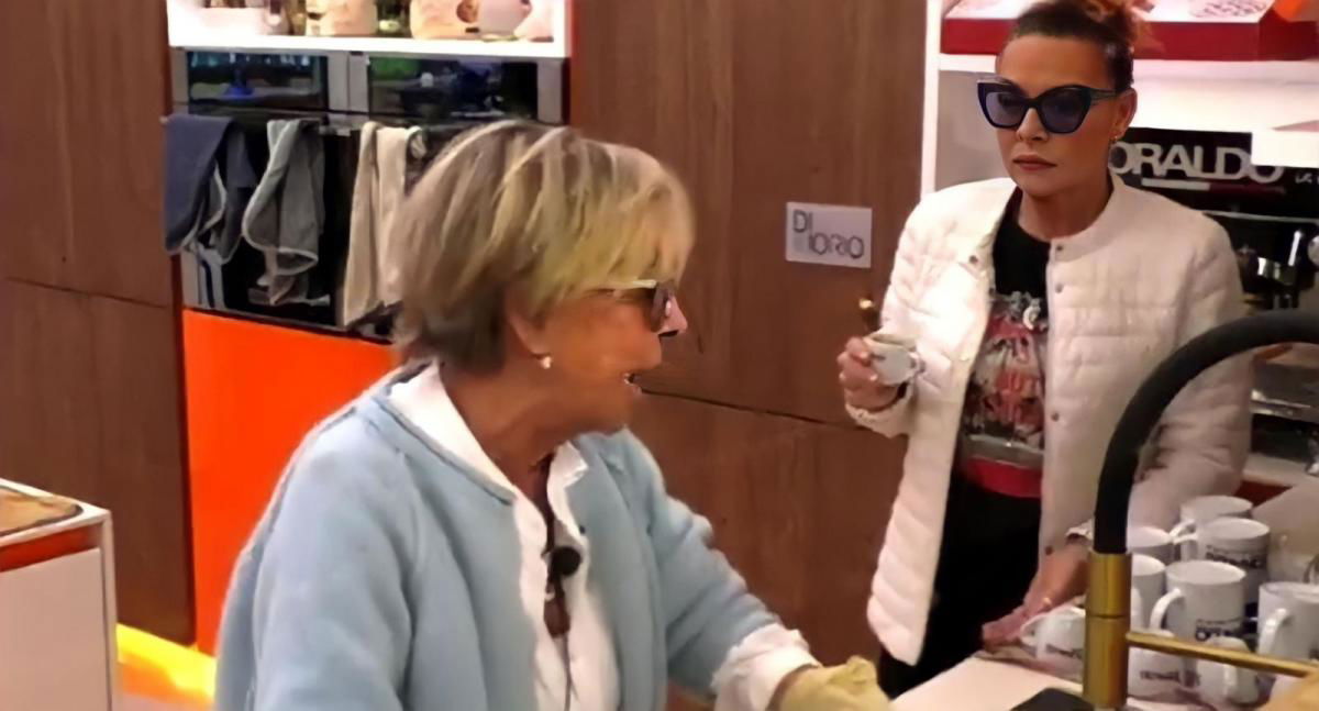 Gf Vip 7, lite accesa tra Patrizia Rossetti e Wilma Goich: “L’abbiamo fatta in due la ca**ata!” article-post