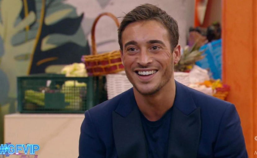 Gf Vip 7, Antonino Spinalbese stuzzica una delle nuove Vippone: “A me piaci” preview