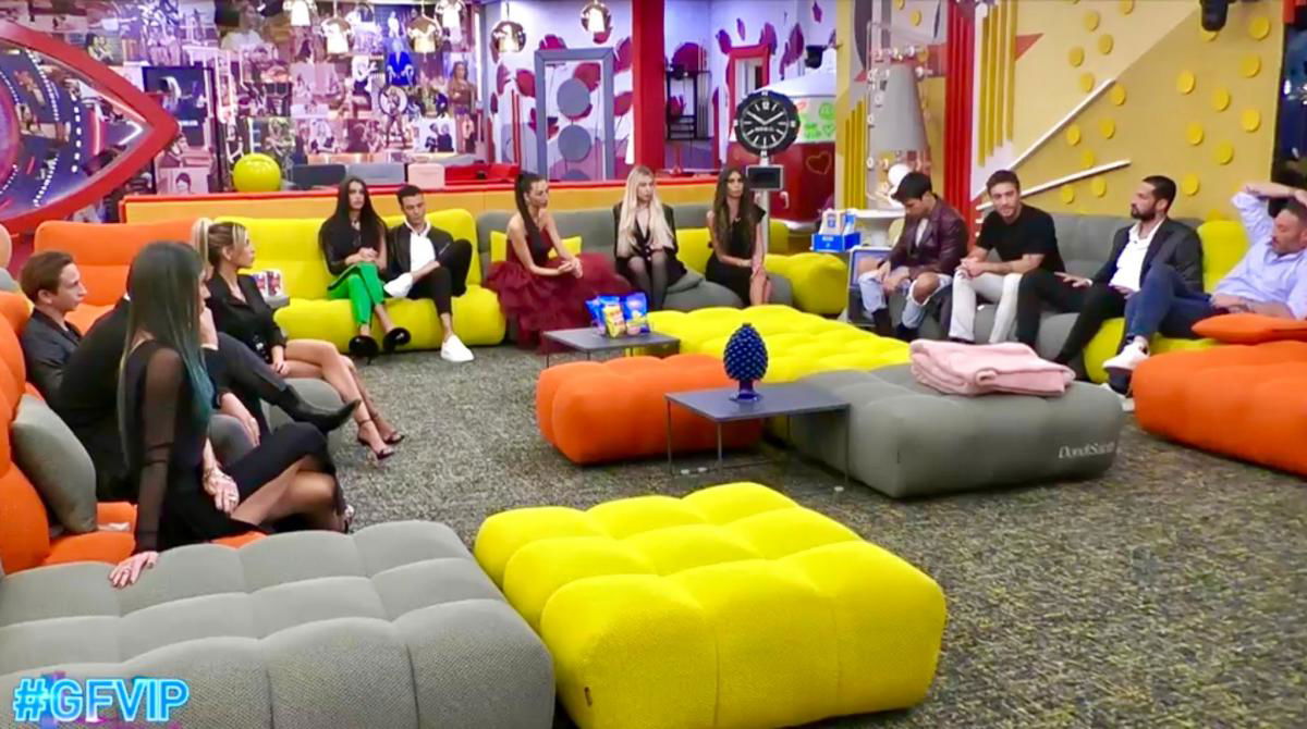 Gf Vip 7, un’ex Vippona si scaglia contro Antonino Spinalbese: “E’ un calcolatore, la sua è una strategia per rimanere in Casa” article-post