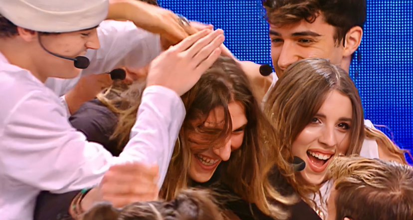 Amici 22, puntata del 4/12/2022: maglia sospesa per NDG, Cricca, Rita Pompili e Angelina Mango vincono la possibilità di esibirsi durante il concerto di Capodanno di Canale 5 preview