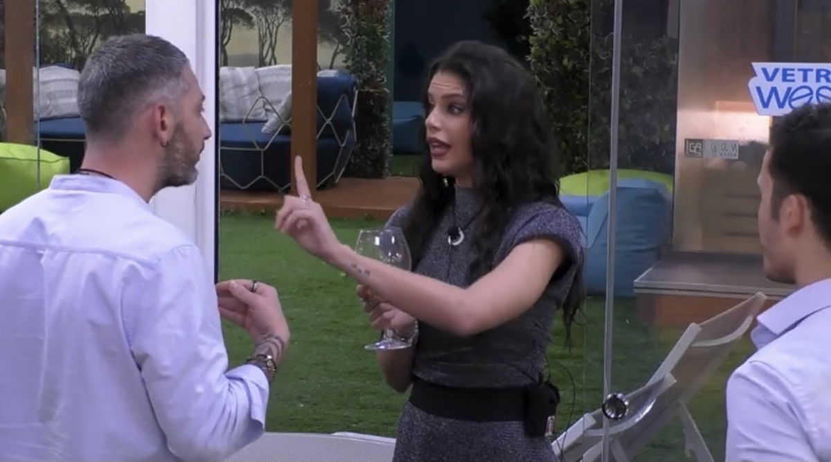 Gf Vip 7, Antonella Fiordelisi dopo la nomination va su tutte le furie prima con Edoardo Tavassi e poi con Micol Incorvaia article-post