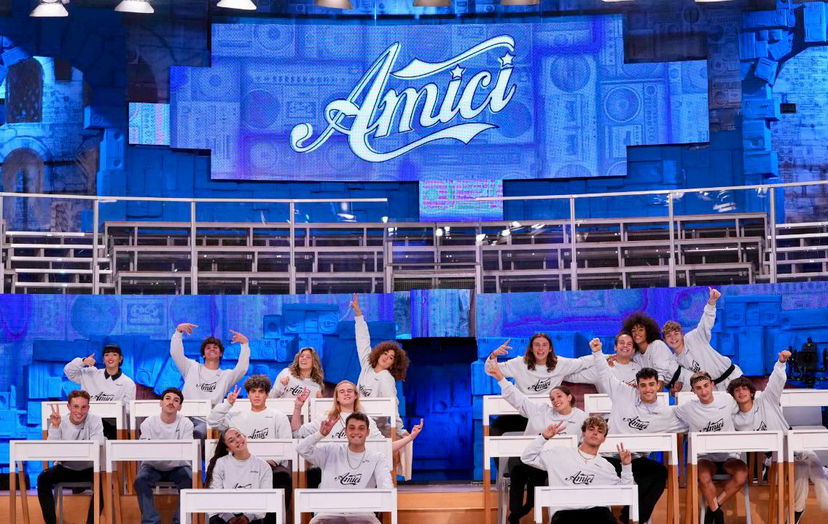 Amici 22, ufficializzati i nomi dei giudici del serale: Michele Bravi, Giuseppe Giofré e Cristiano Malgioglio preview