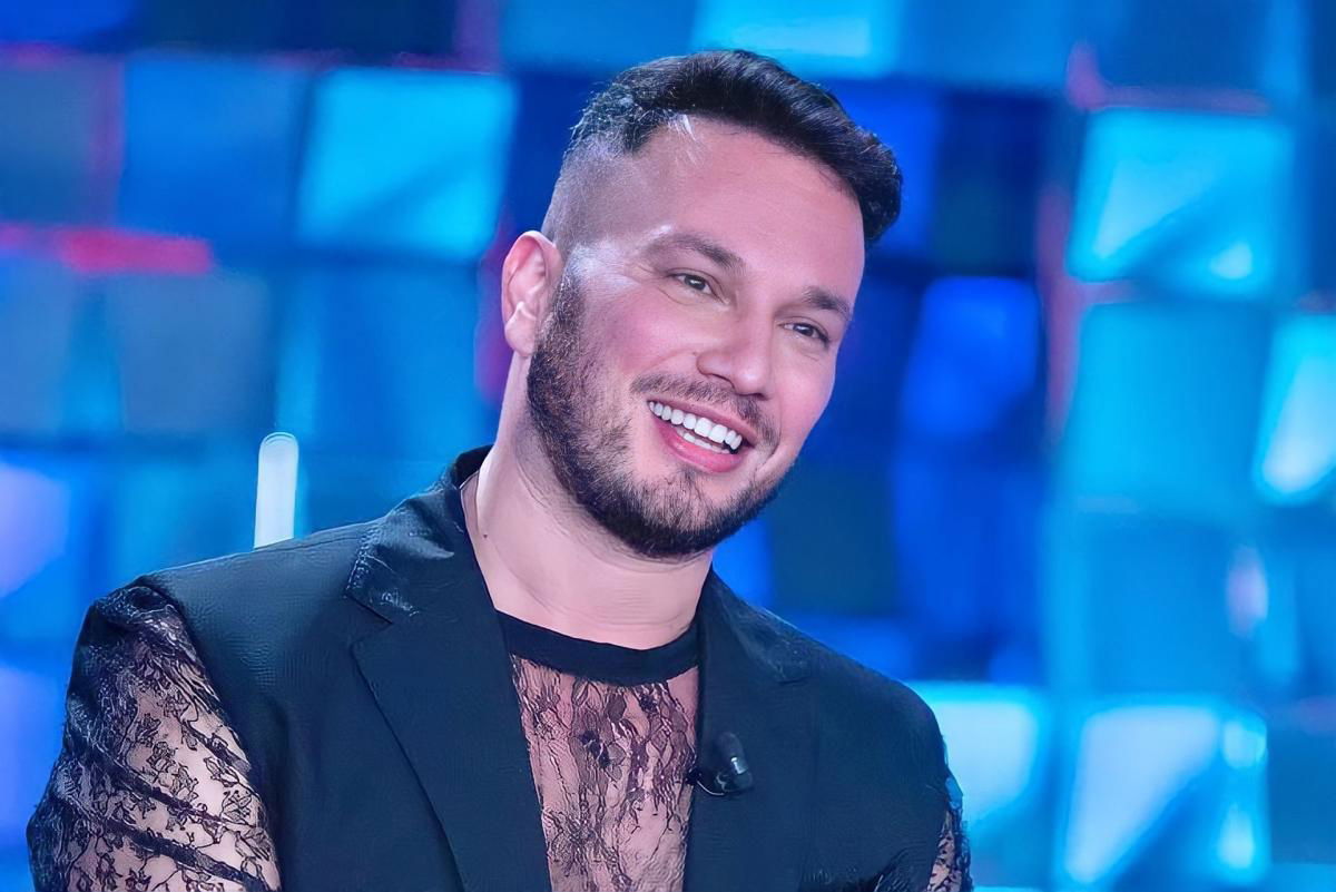 Antonino Spadaccino, ecco chi potrebbe essere “l’uomo impegnato che mi piace molto” di cui ha parlato a Verissimo article-post