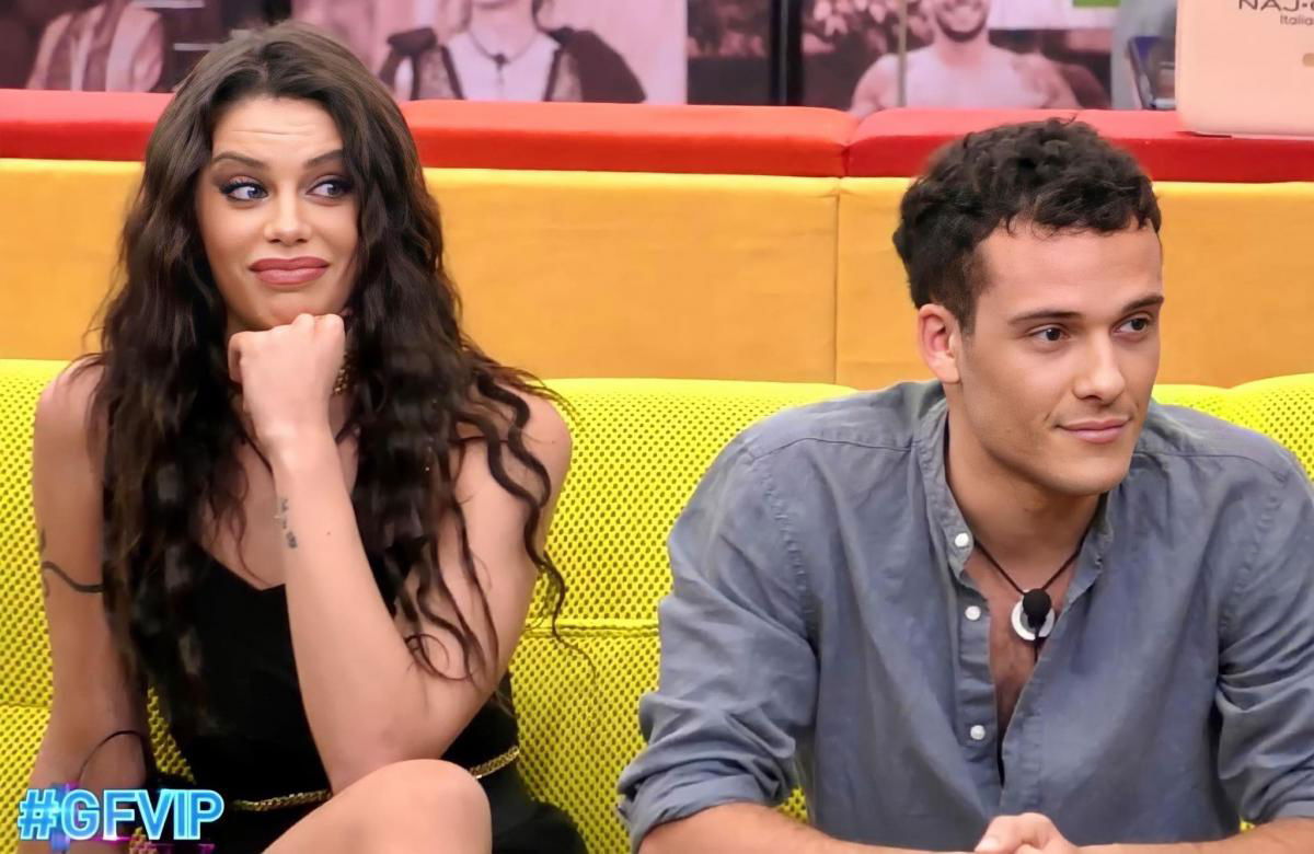 Gf Vip 7, Selvaggia Roma contro Antonella Fiordelisi: “Dovrebbe scendere dal piedistallo, era partita bene ma poi…” article-post