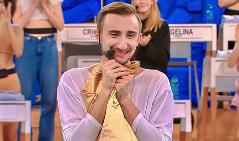 Amici 22, puntata del 8/01/23: Ramon Agnelli primo allievo ad accedere al serale, eliminata Rita Pompili, Cricca perde la sfida contro Jore e lascia la scuola preview