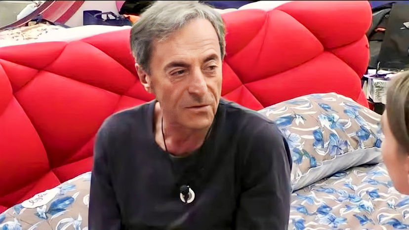 Gf Vip 7, Attilio Romita non prende bene la nomination: “Questa è un’organizzazione mafiosa, non posso stare in mezzo a chi fa riunioni di cosca!” preview