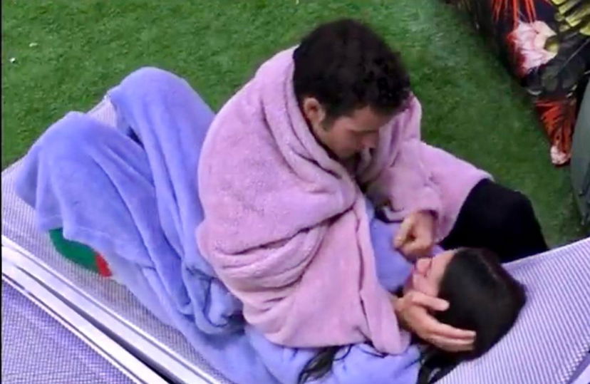 Gf Vip 7, Antonella Fiordelisi piange dopo la diretta, Edoardo Donnamaria le spiega perché ha detto che tra loro “era finita da tempo” preview