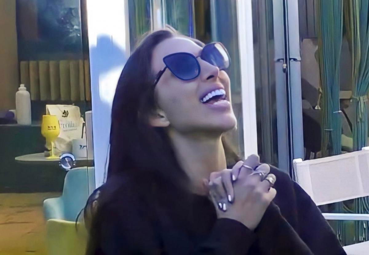 Gf Vip 7, il fratello di Giaele De Donà le manda un aereo (e c’entrano anche Cristina Quaranta e Brad) article-post