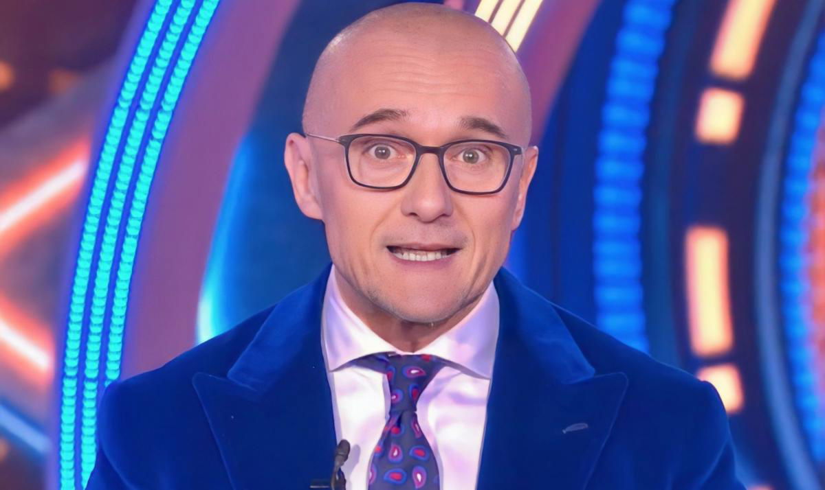 Gf Vip 7, le anticipazioni della trentunesima puntata: tre ex fidanzati in arrivo nella Casa! article-post