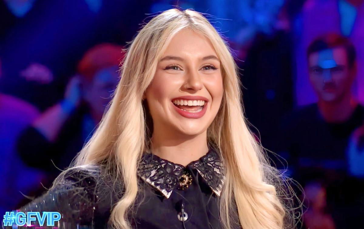 Gf Vip 7, quarantaduesima puntata: Micol Incorvaia seconda finalista, momento di sconforto per Antonella Fiordelisi. In nomination… article-post