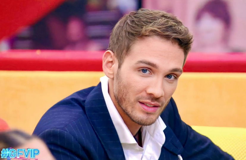 Gf Vip 7, Antonio Zequila fa il tifo per Alberto De Pisis: “Mi piacerebbe che vincesse l’educazione anziché lo scambio di carne da macelleria!” preview