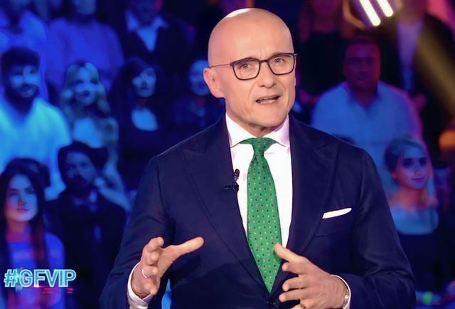 Gf Vip 7, la ‘reprimenda verso chi scrive sui social’ era esagerata? La replica di Alfonso Signorini preview