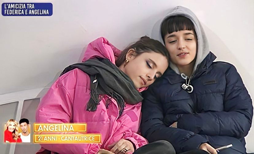 Amici 22, Angelina Mango riceve un guanto di sfida da Arisa e si sfoga con Federica Andreani preview