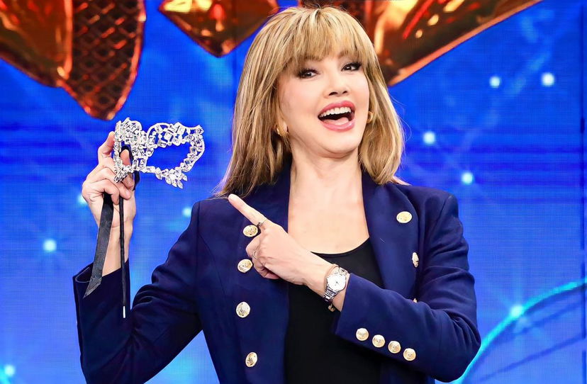 Il Cantante Mascherato 4, Milly Carlucci svela tutte le novità, poi dà qualche indizio per scoprire i misteriosi Vip in gara preview