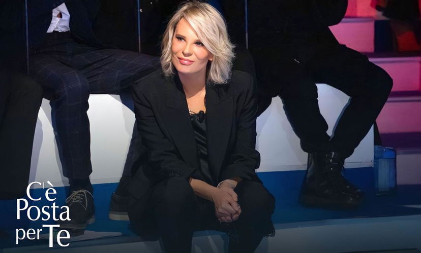C’è Posta per Te, l’emozionante messaggio di Maria De Filippi al pubblico dopo la morte di Maurizio Costanzo preview