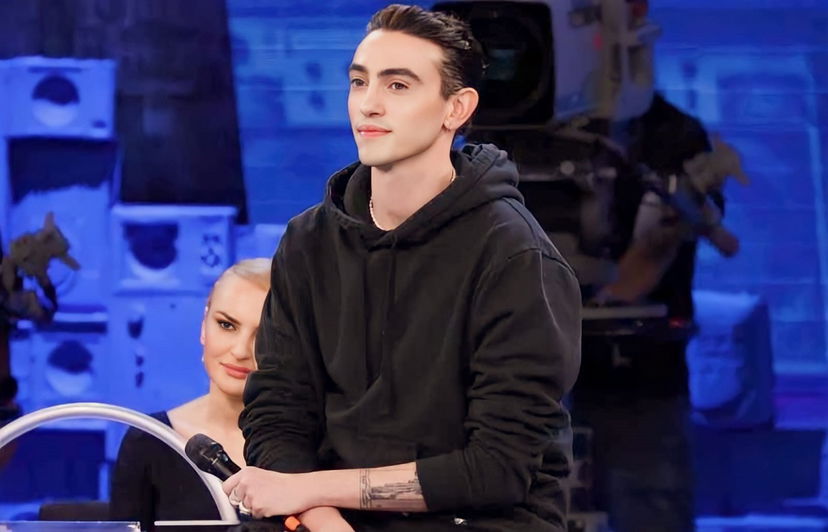 Amici 22, Michele Bravi pubblica il suo primo post da giudice del talent preview