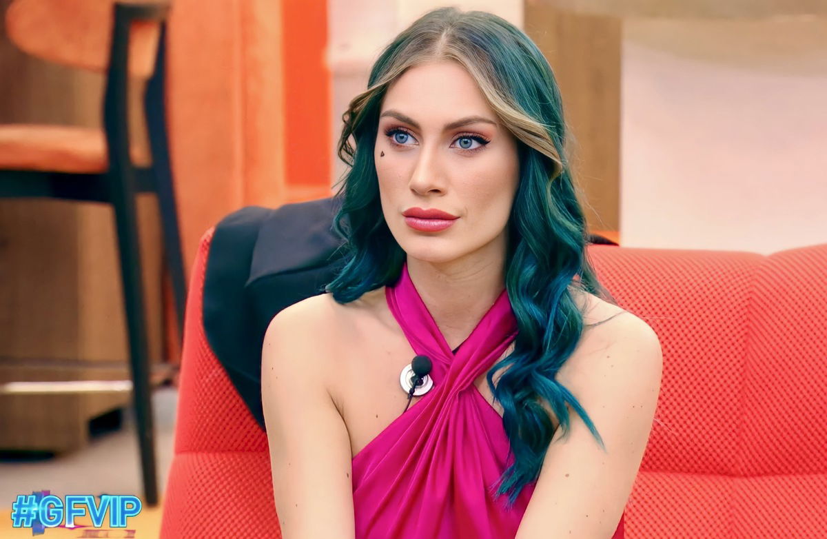 Gf Vip 7, i dubbi dei Vipponi su Nikita Pelizon: “Professa il peace and love, ma è l’opposto!” article-post