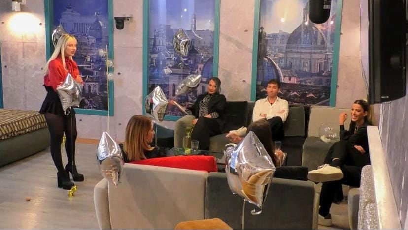 Gf Vip 7, i finalisti svelano cosa pensano realmente l’uno dell’altro (e non mancano le frecciatine!) preview