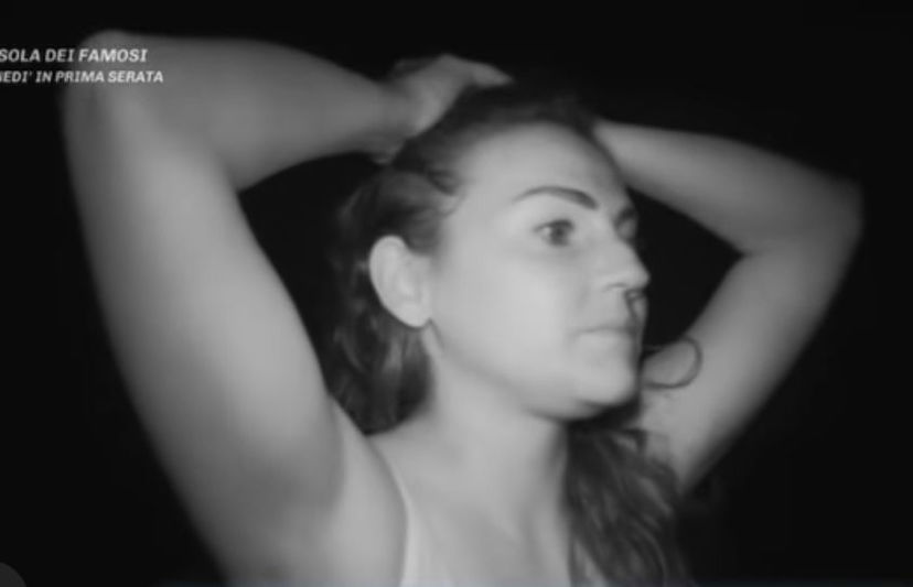 Isola 17, notte di paura per Cristina Scuccia: “Era impietrita, tremava dalla paura” preview