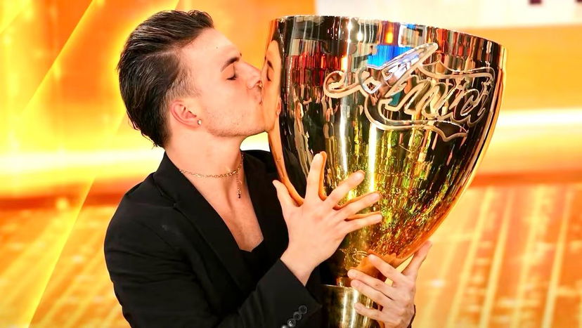 Amici 22, Raimondo Todaro replica alle polemiche dopo la vittoria di Mattia Zenzola preview