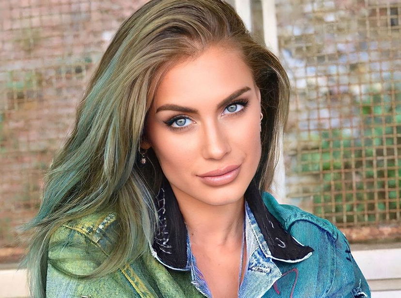 Grande Fratello, Nikita Pelizon svela: “Conosco una ragazza che sta nella Casa, sono già di parte”. Poi cita Luca Onestini preview