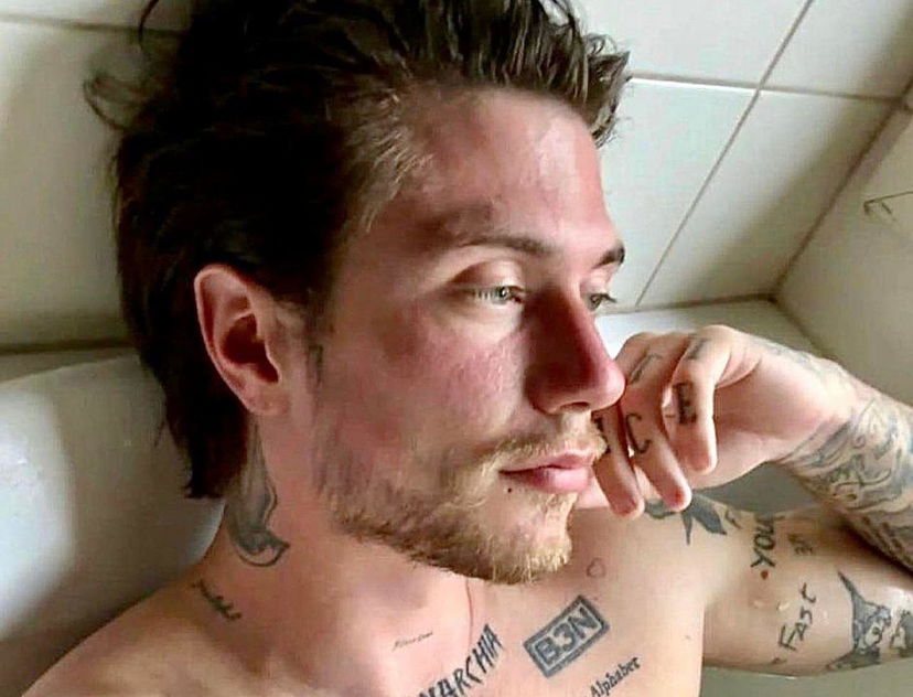 Benjamin Mascolo, lo sfogo choc: “Avevo il desiderio di autodistruggermi, sentivo solo di voler sparire” preview