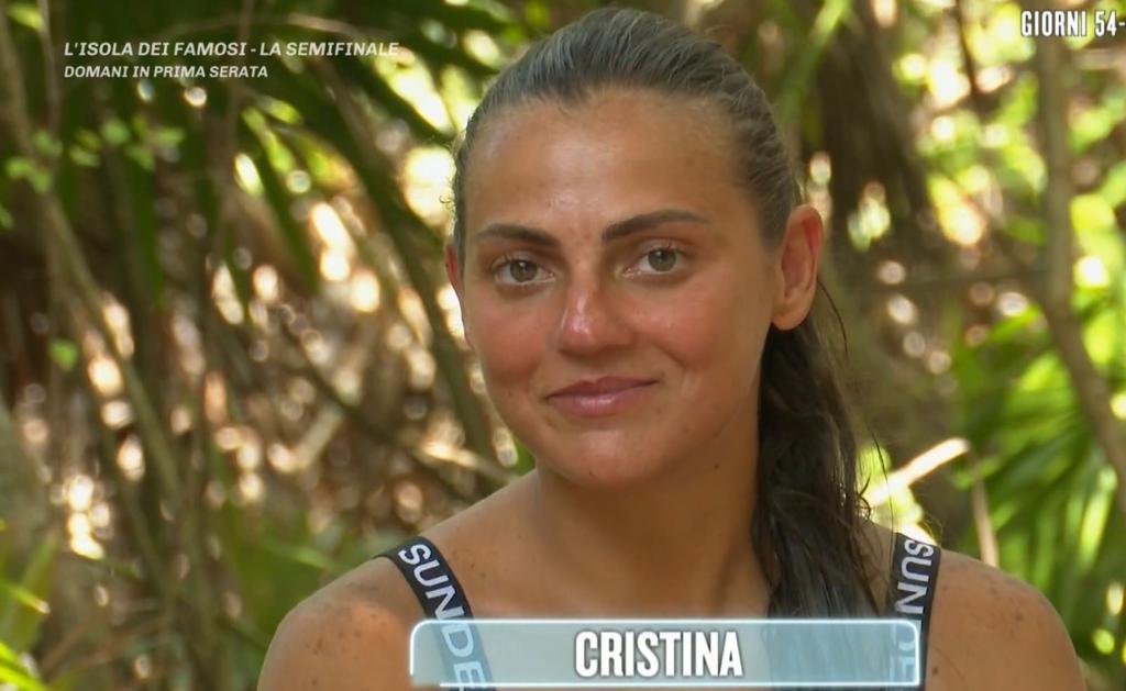 Isola 17, Cristina Scuccia parla della storia con la persona di cui è innamorata: “All’inizio io…”