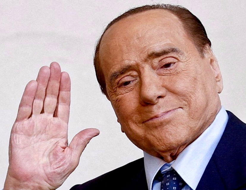 Silvio Berlusconi, da Alfonso Signorini a Barbara D’Urso il commosso ricordo dei volti della tv dopo la sua scomparsa preview