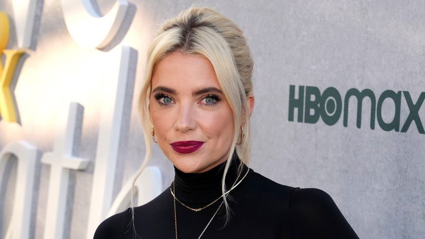 Pretty Little Liars, Ashley Benson è pronta a convolare a nozze: l’annuncio preview