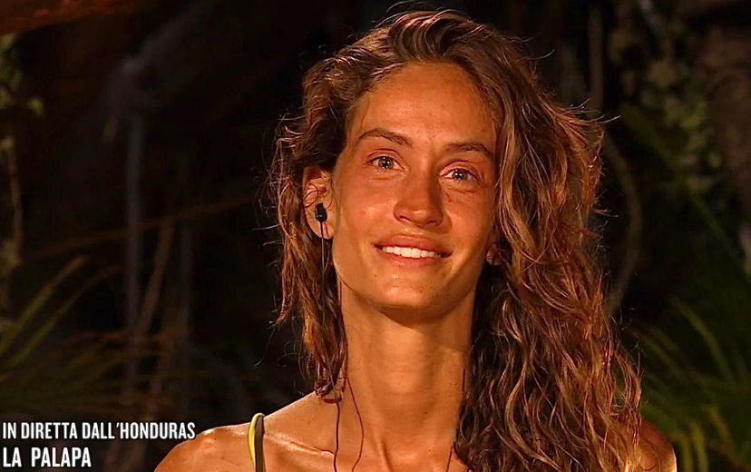 Isola 17, Helena Prestes spiega la sua reazione alla notizia della morte di Silvio Berlusconi: “È stato uno shock perché…” preview
