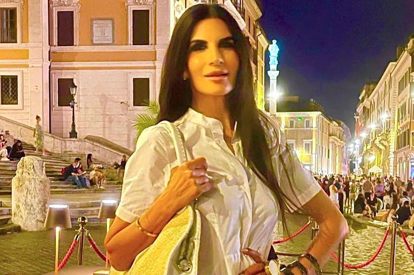 Gf Vip 7, nuovo amore per Pamela Prati: la foto mano nella mano con un uomo misterioso preview