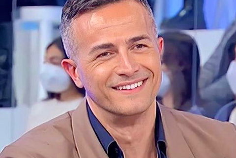 Uomini e Donne, nuovo amore per Riccardo Guarnieri? Ecco chi è lei (Video) preview