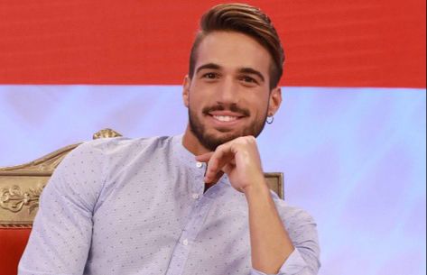 Uomini e Donne, l’ex tronista Alex Migliorini si è fidanzato con un protagonista di un noto reality show: ecco chi article-post