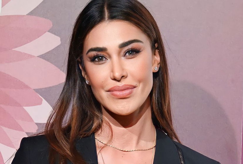 Belen Rodriguez risponde alle critiche dopo aver pubblicato le prime immagini con Elio Lorenzoni: “Perbenismo, bigottismo e moralismo non fanno per noi!” preview