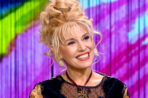 Grande Fratello, Maria Teresa Ruta svela un dettaglio h0t sul reality: “C’erano delle scatole a forma di cuore con dentro…” preview
