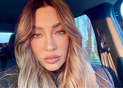 Uomini e Donne, nuovo amore per Sonia Lorenzini? Ecco chi è lui e la foto condivisa dall’ex tronista sui social preview