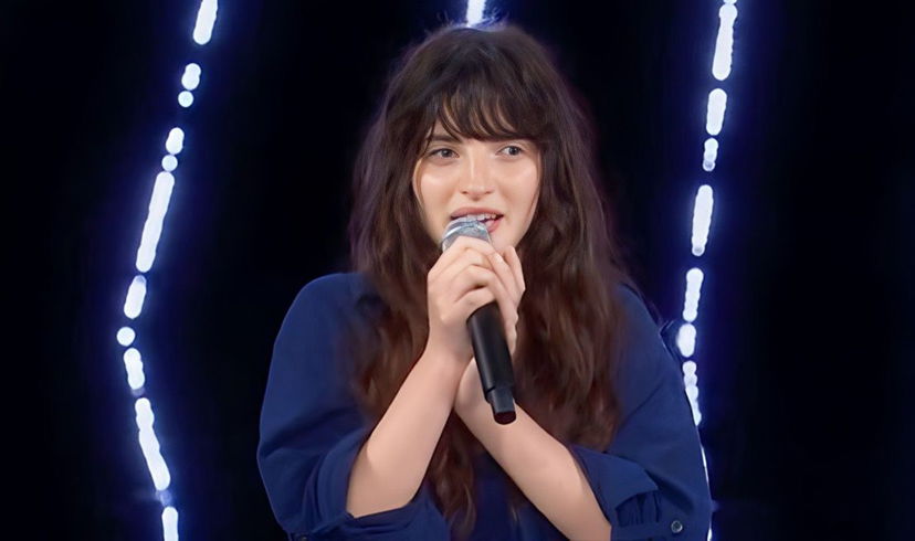 X Factor 2023, Angelica Bove canta La notte di Arisa, commuove i giudici e diventa virale su TikTok (Video) preview