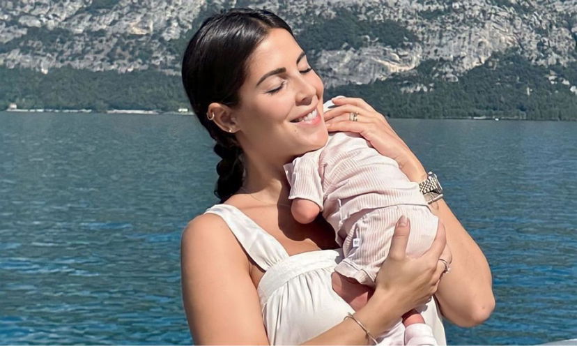 Uomini e Donne, Martina Luchena racconta il suo parto e mostra il fisico a una settimana dalla nascita della sua bambina preview