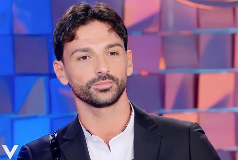 Verissimo, Raimondo Todaro parla della presunta crisi con Francesca Tocca: “Il nostro è un amore ballerino. Io sono gelosissimo, ma lei…” preview