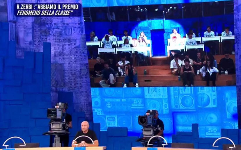 Amici 23, un allievo la spara grossa contro Rudy Zerbi: “Gli faccio un c*lo così!”. Ecco come ha reagito il prof preview