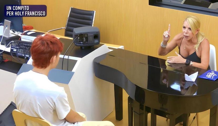 Amici 23, Rudy Zerbi dà un nuovo compito a Holy Francisco. Anna Pettinelli furiosa: “Vuole metterti in ridicolo!” preview