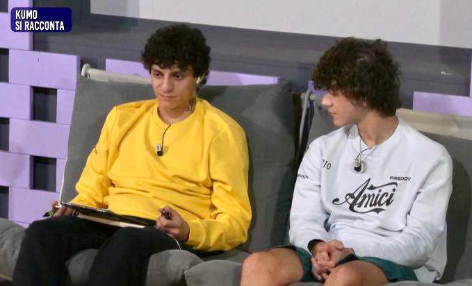 Amici 23, Kumo svela com’è nato il suo nome d’arte: “Qualche anno fa in seguito ad un incidente ho rischiato di morire e…” article-post