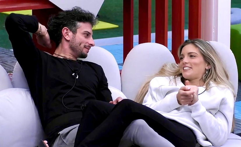 Grande Fratello, Anita Olivieri sulla storia tra Beatrice Luzzi e Giuseppe Garibaldi: “Lei ha paura di Samira Lui perché…” preview