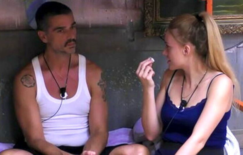 Grande Fratello, chiarimento tra Heidi Baci e Massimiliano Varrese: “Sto rivalutando i miei comportamenti” preview