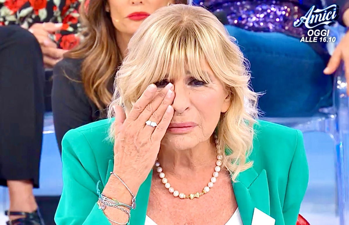 Uomini e Donne: l’opinione di Chia sulla puntata del 11/10/23 article-post