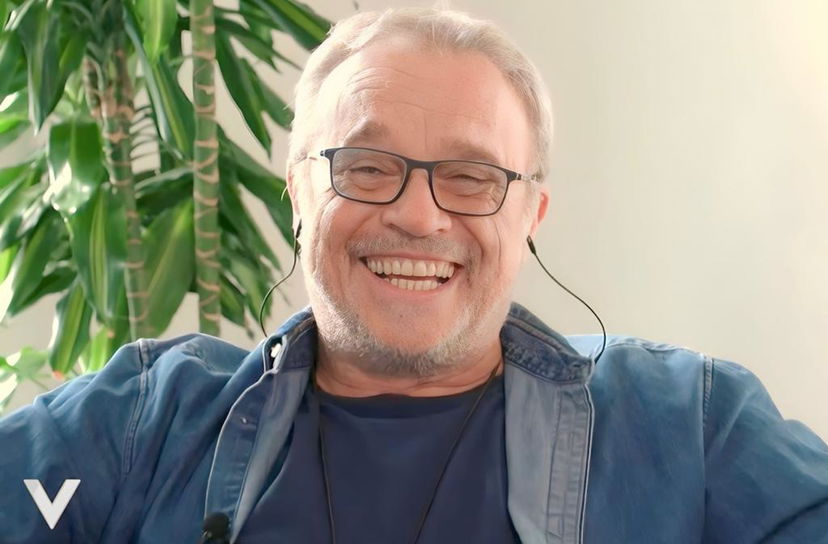 Claudio Amendola a Verissimo sorprende: “Belli i Cesaroni, eh? Chissà…” preview