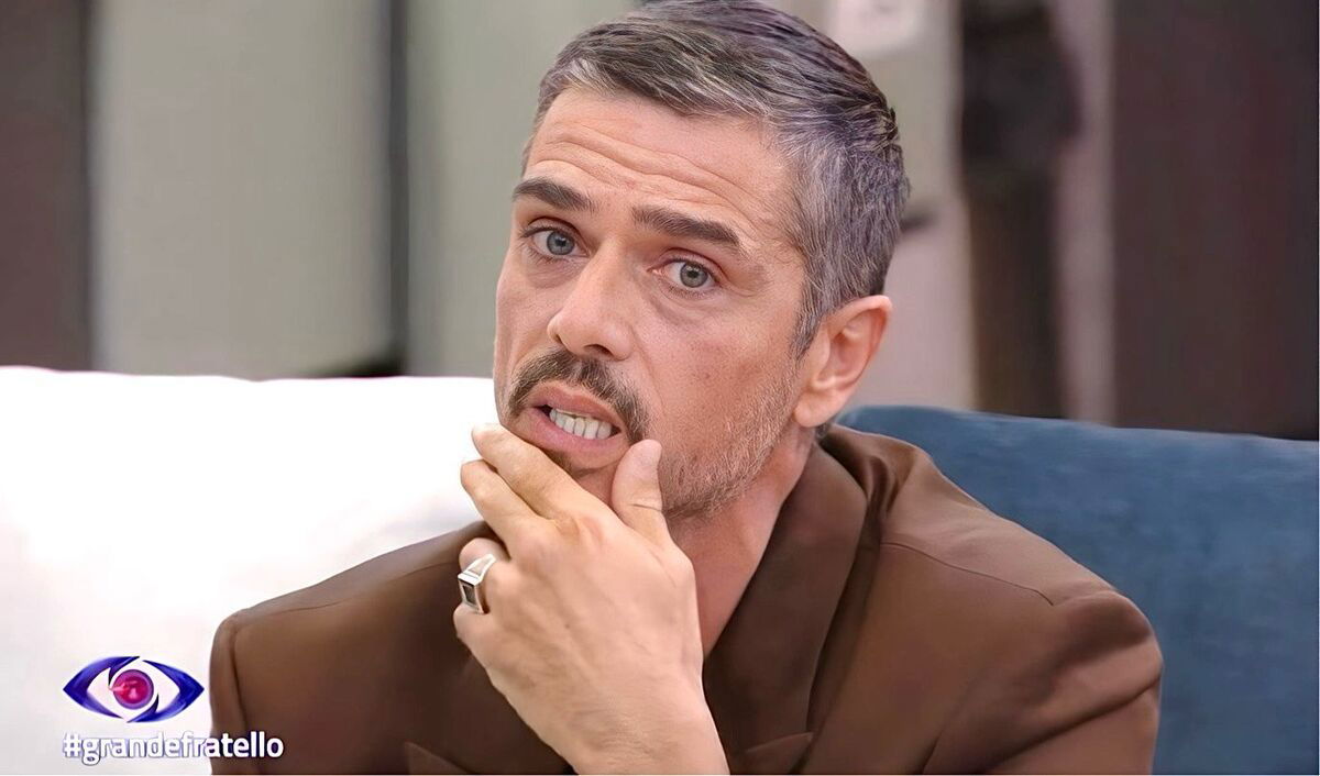 Grande Fratello, “passeresti sul cadavere di tua madre”: web in rivolta dopo le frasi choc di Massimiliano Varrese a Beatrice Luzzi article-post