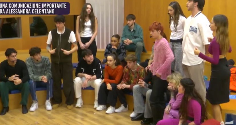 Amici 23, è caos nella scuola e Holy Francisco accusa Alessandra Celentano e Rudy Zerbi: “È una scusa per mandare a casa chi volete voi!” preview