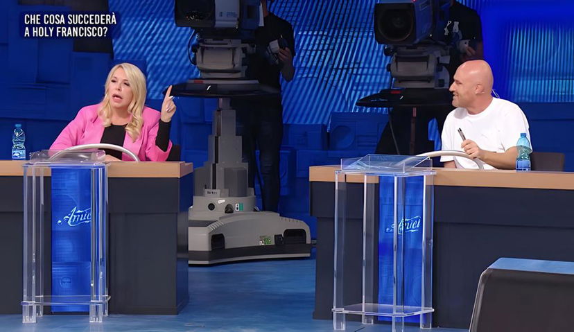 Amici 23, scatta la lite furiosa tra Anna Pettinelli e Rudy Zerbi: “Sei scorretto, non si fa!” preview